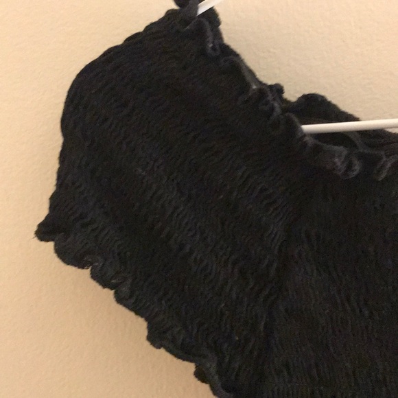 Black ribbed top - Picture 2 of 2